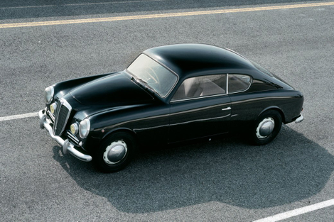 Also, the Aurelia looked drop-dead gorgeous. Image courtesy of CAR Magazine.